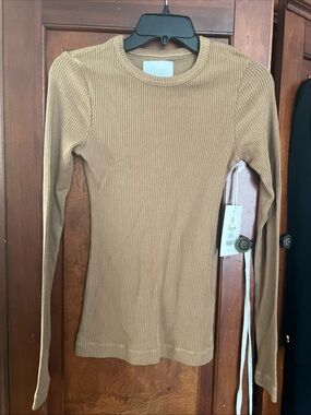 Citizens Of Humanity bina  crewneck Ribbed Long Sleeve sweater Top in caramel Sm